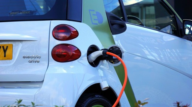 Việc sử dụng pin Lithium-ion khiến nhiều lĩnh vực bị phát triển chậm lại so với khả năng mà chúng ta có thể vươn tới.